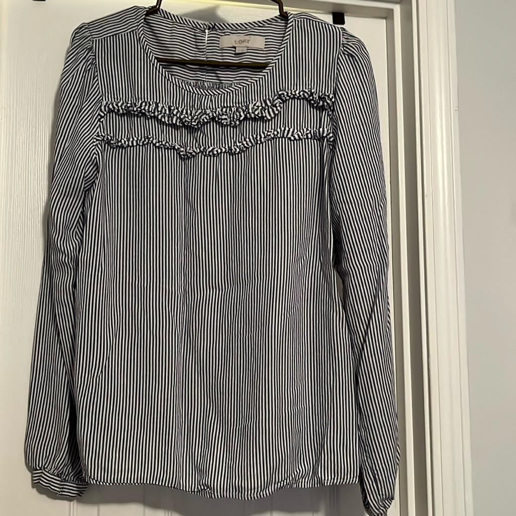 Loft Pull Over Top